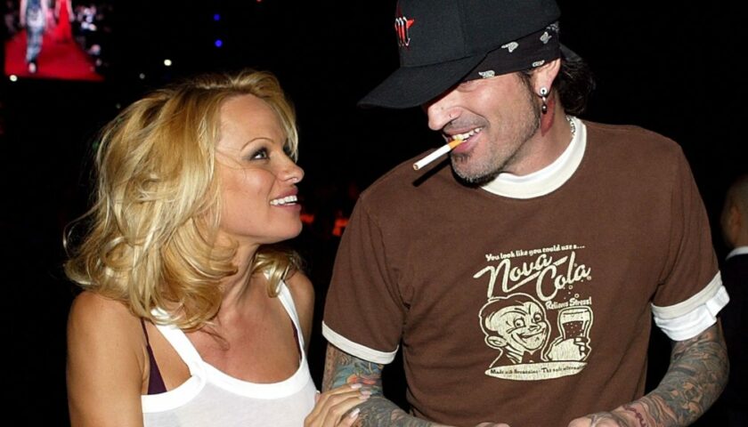Pamela Anderson azt kívánja, bárcsak jobb lenne a kapcsolata volt férjével, Tommy Lee-vel Pamela Anderson azt kívánja, bárcsak jobb lenne a kapcsolata volt férjével, Tommy Lee-vel