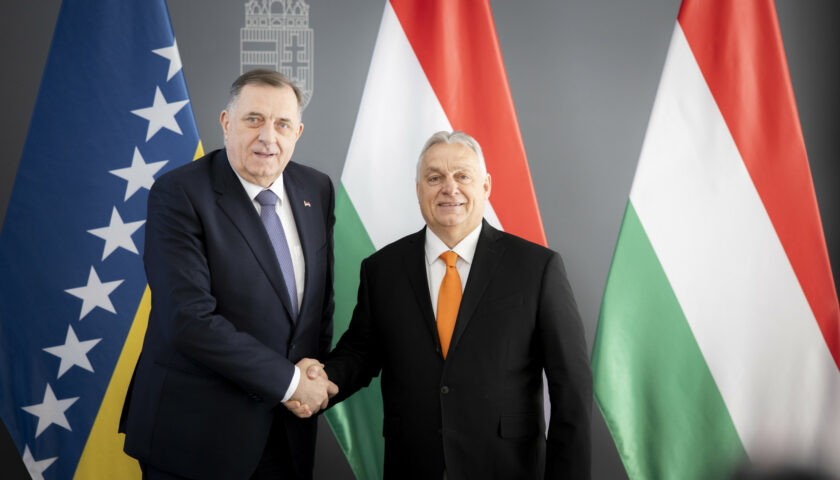 A bosnyák védelmi miniszter megtagadta egy magyar katonai gép leszállását az országban A bosnyák védelmi miniszter megtagadta egy magyar katonai gép leszállását az országban