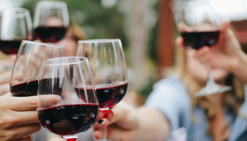 Az alkoholizmus 3 stádiuma: hogyan kezdődik, és mikor muszáj orvoshoz fordulni? Az alkoholizmus 3 stádiuma: hogyan kezdődik, és mikor muszáj orvoshoz fordulni?