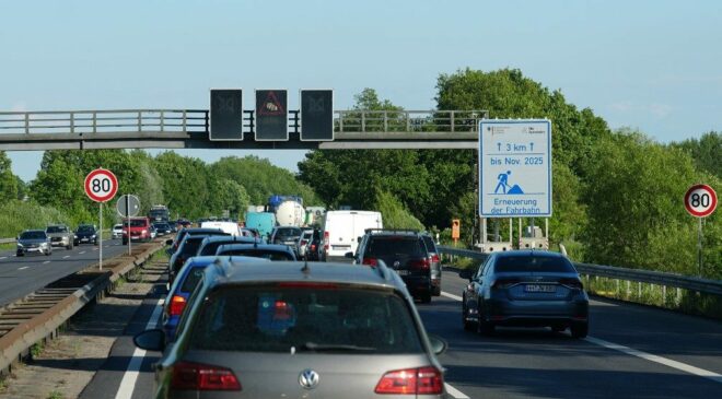 Azt jelezte a Google Maps, hogy az összes német autópályát lezárták, eluralkodott a káosz