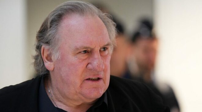 Megverhetett egy paparazzot, újra bíróság elé áll Gérard Depardieu