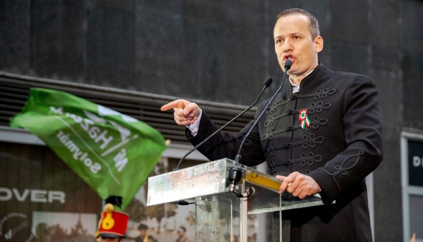 Toroczkai szerint az ukrán rezsimnek nem lehet hinni, ezért összehívná a Nemzetbiztonsági bizottságot Toroczkai szerint az ukrán rezsimnek nem lehet hinni, ezért összehívná a Nemzetbiztonsági bizottságot