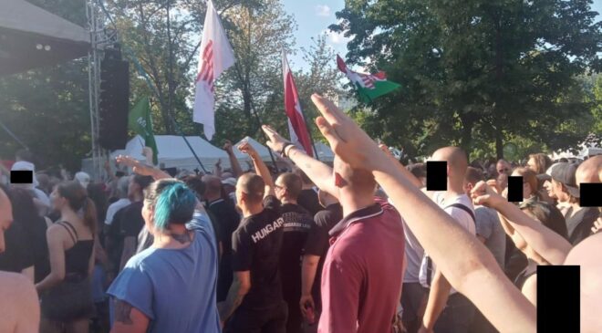 Tudatos rosszindulatról ír a Mi Hazánk, miután náci karlendítést, Hitler-tetoválást fotóztak a párt majálisán