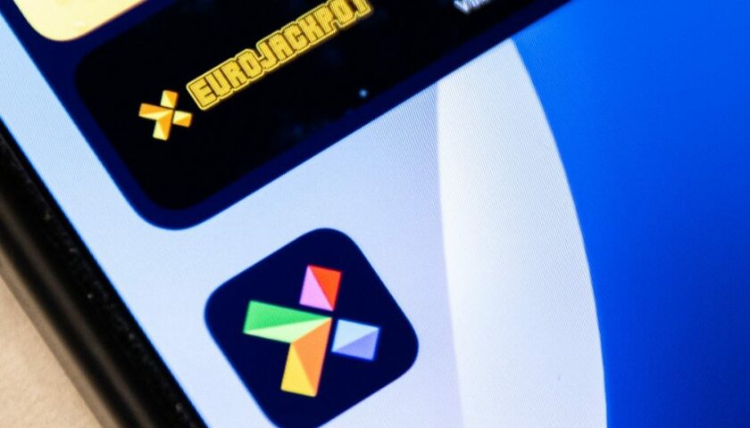 47 ezer norvégnak küldték ki véletlenül sms-ben, hogy lottómilliomosok lettek 47 ezer norvégnak küldték ki véletlenül sms-ben, hogy lottómilliomosok lettek