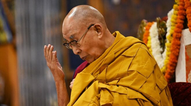 A dalai láma az utódát keresi, hogy megelőzze Kína végleges befolyásszerzését a tibeti buddhizmus felett