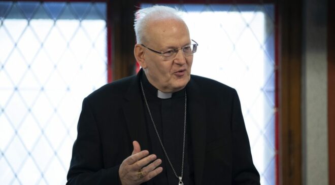 Erdő Péter: Csípőből meghívni a Szentatyát lehet, de nem szokott nagyon eredményes lenni