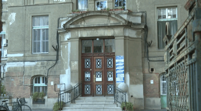 Meghalt a szülészetre szállított nő és magzata, 42 milliót fizet a Szegedi Tudományegyetem