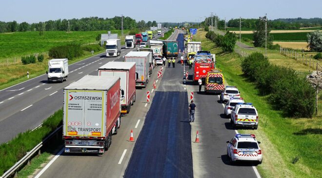 Mindkét irányba lezárták az M5-öst Kecskemétnél