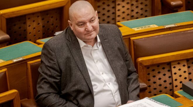 Népszava: Németh Szilárd által létrehozott alapítványé lett az 1,8 milliárdért felújított sátoraljaújhelyi Bortemplom