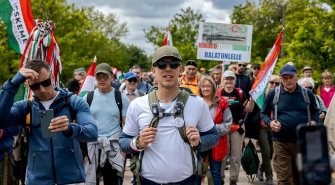 Több ezer kilométerről, robottal műtöttek meg egy rákbeteget