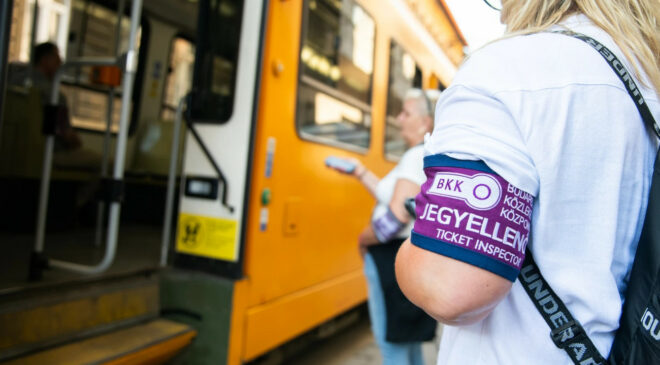 Mostantól új címke kerül minden új mobiltelefonra – fontos változásokat hoz